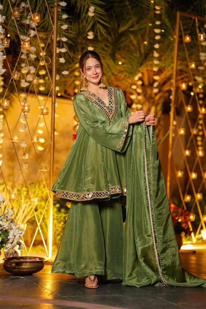 AL-1011 By Fashid Indian Traditional Wear Collection Beautiful Stylish Fancy Colorful Party Wear & Occasional Wear Pure Silk Dress At Wholesale Price